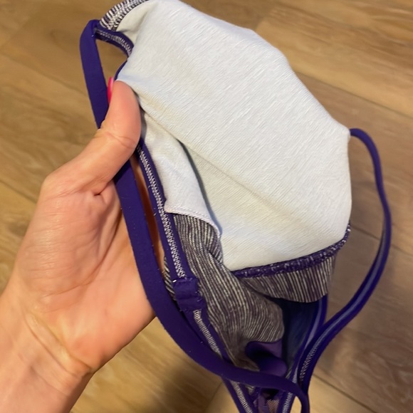 Lululemon Flow Y Strap Work Out Bra Size 10 - Picture 5 of 5